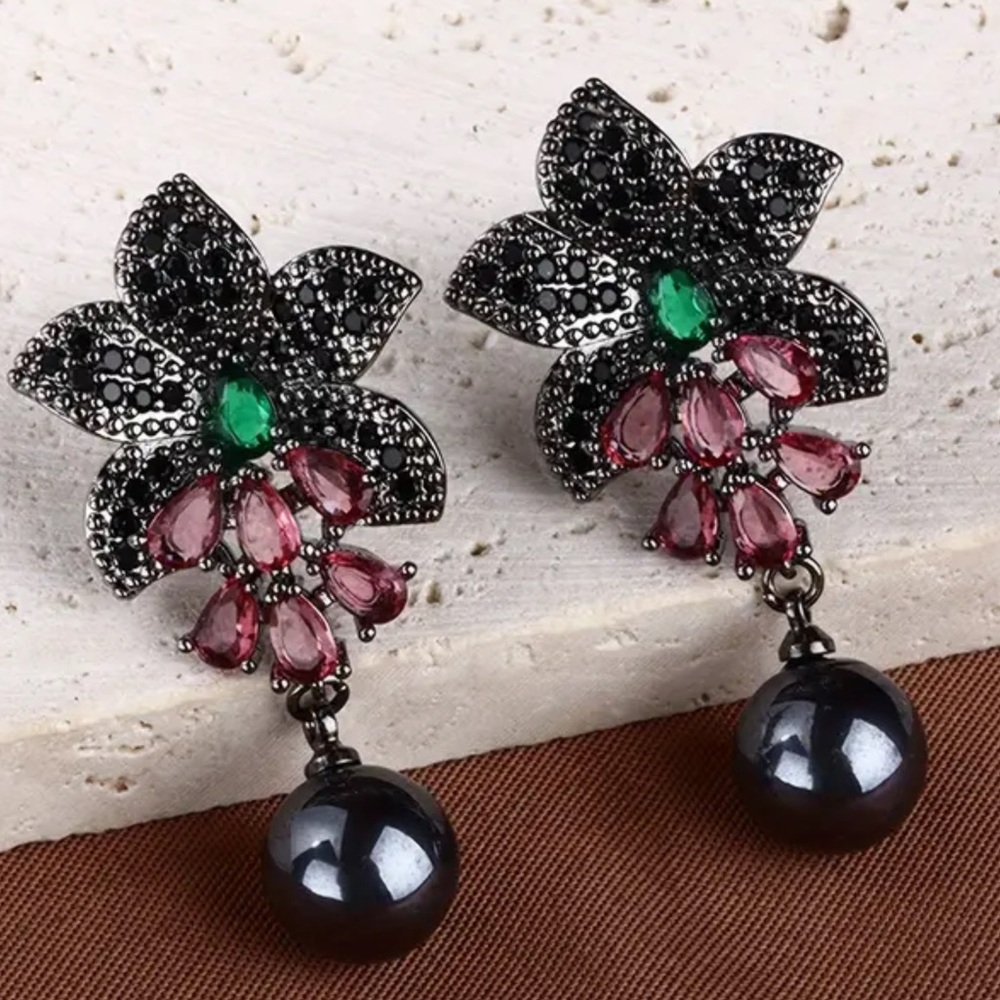 Vintage Luxury Black Floral Drop Earrings